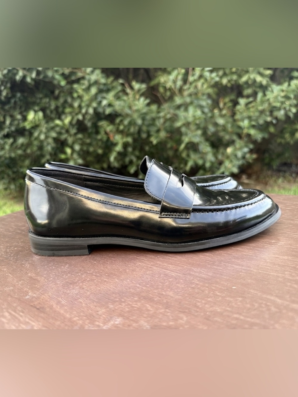 Banana Republic Black Leather Women's Penny Loafers